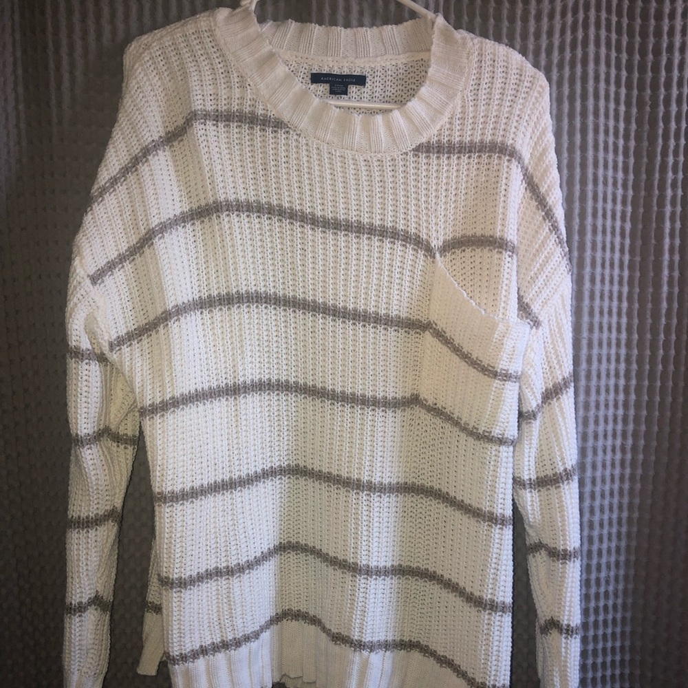 American Eagle sweater